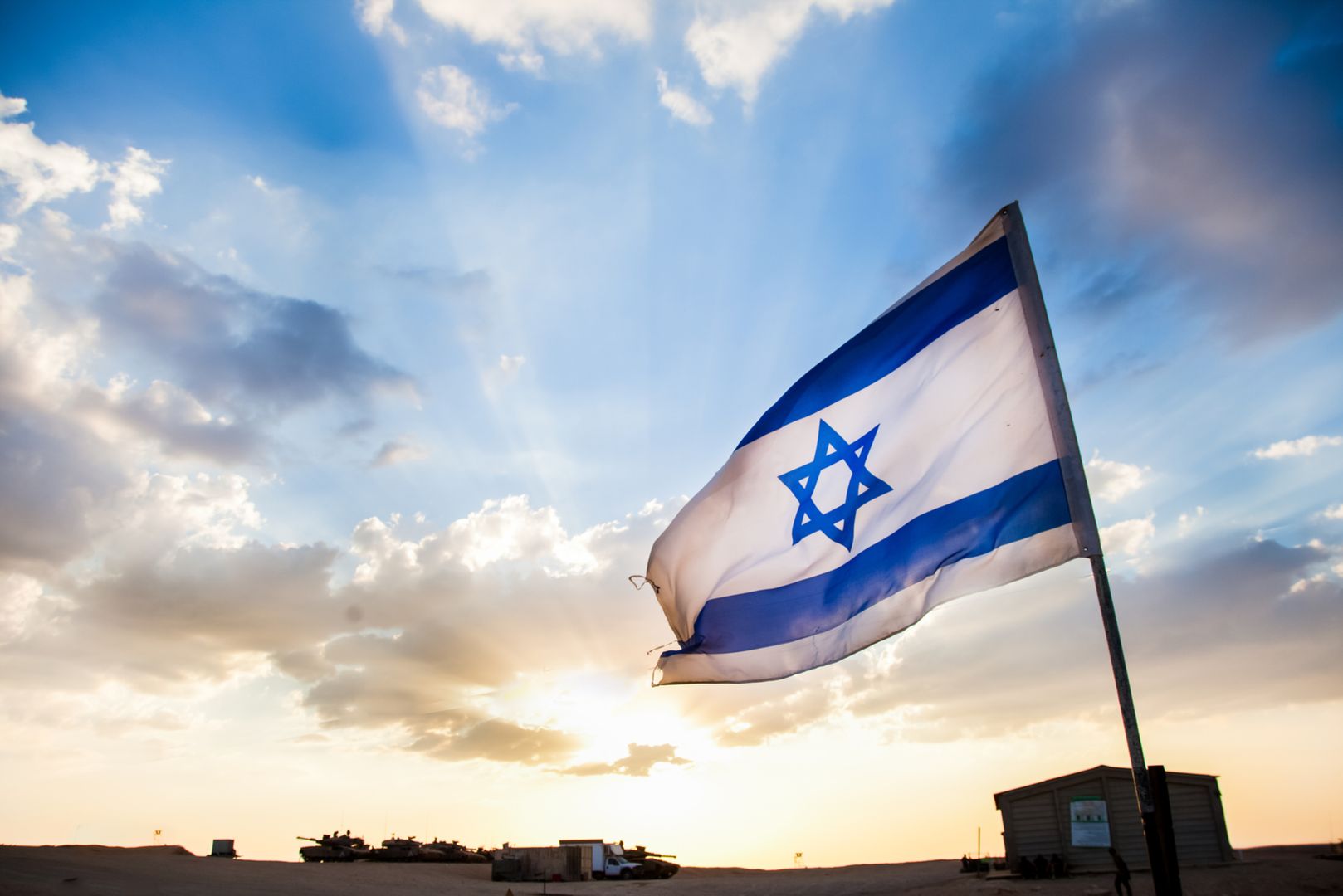 Bitcoin Tumbles Below $104K as Israel Strikes Iran