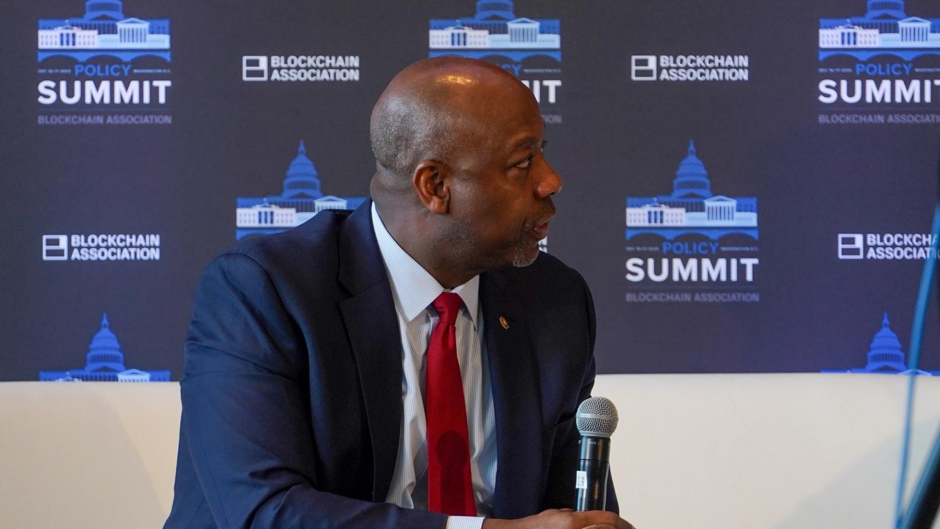 Legislation Steering U.S. Fate of Crypto Emerges in New Version in Senate